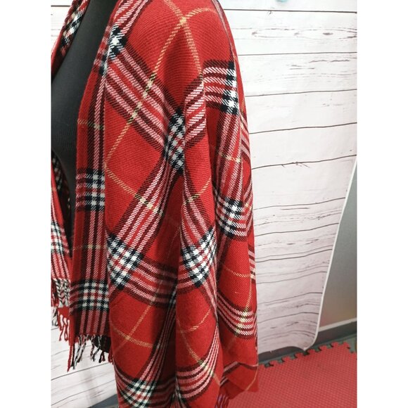 V FRAAS Women’s Red Tartan Plaid Fringe Wrap Scarf Poncho Topper Germany Made OS - Picture 5 of 7